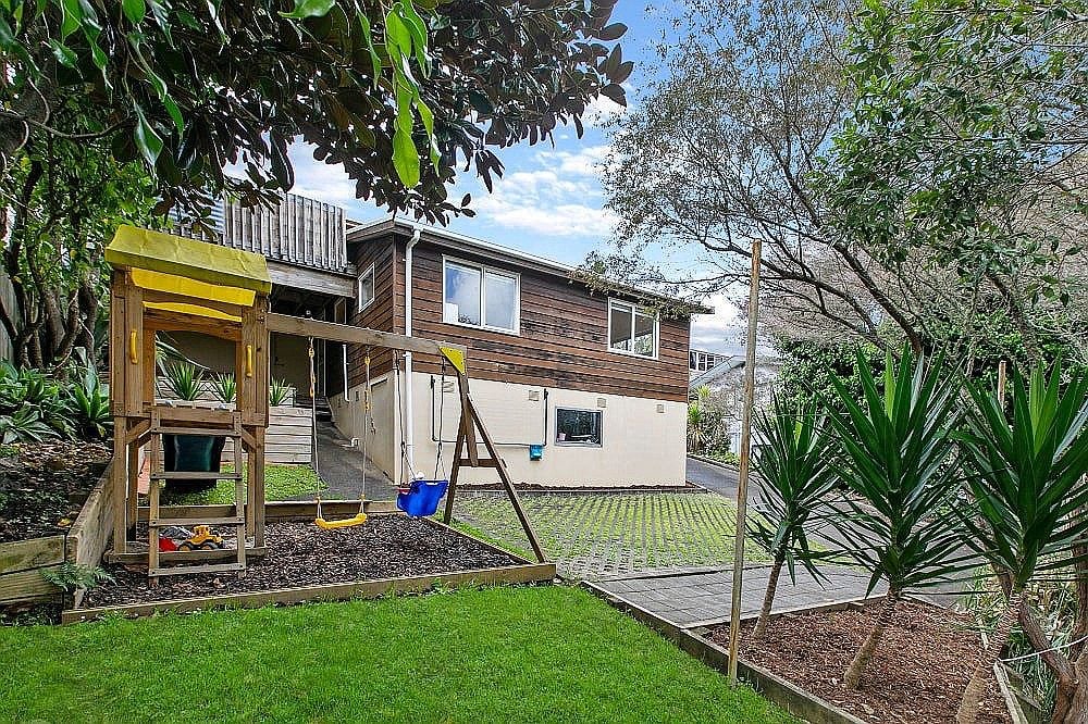 1/111 Manuka Road, Bayview, Auckland - Carousel 1