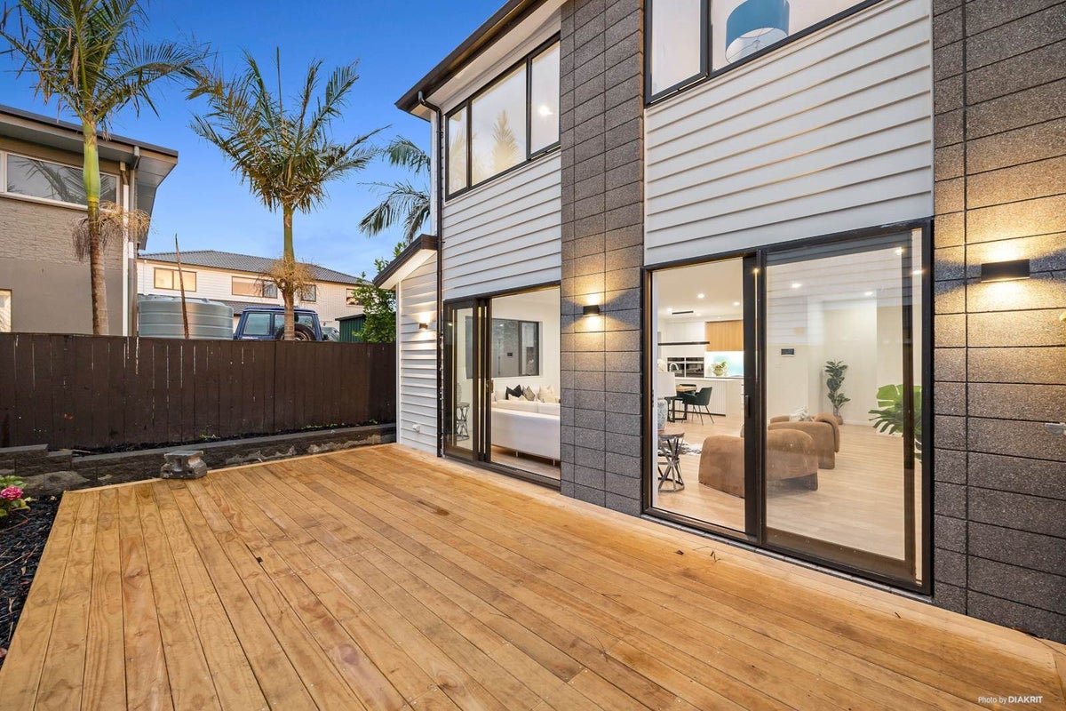 16B Gulf Crest, Bucklands Beach, Auckland - Carousel 2