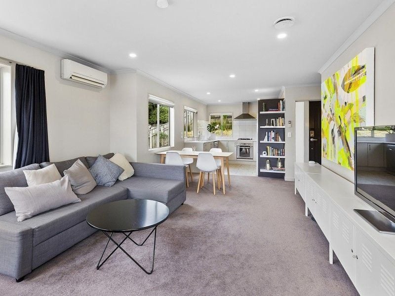 55 Glanmire Road, Newlands, Wellington - Carousel 1