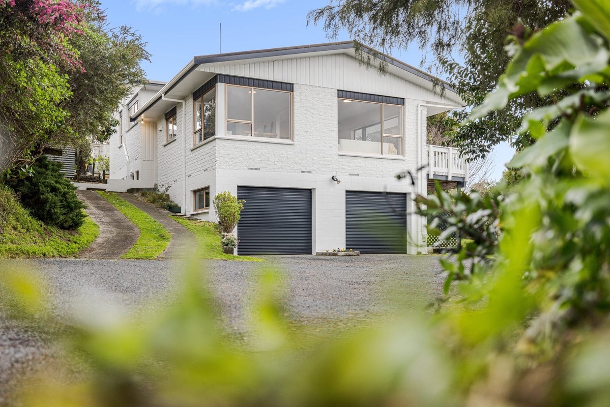20 Taratoa Street, Parkvale, Tauranga - Carousel 1
