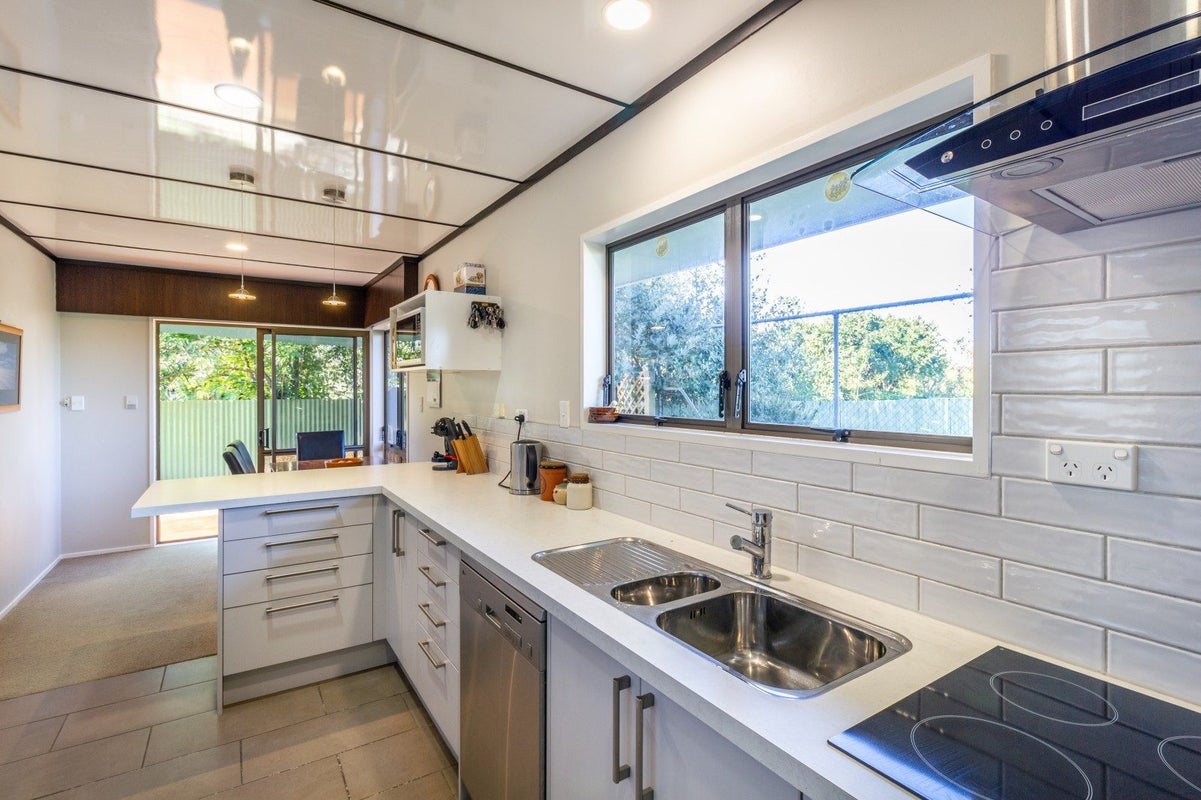 22A Anzac Avenue, Onekawa, Napier - Carousel 2