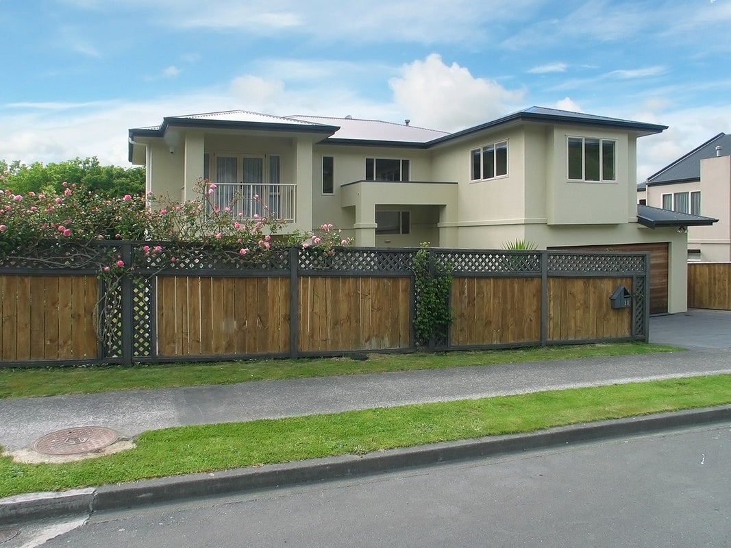 11 Chippenham Grove, Churton Park, Wellington - Carousel 26