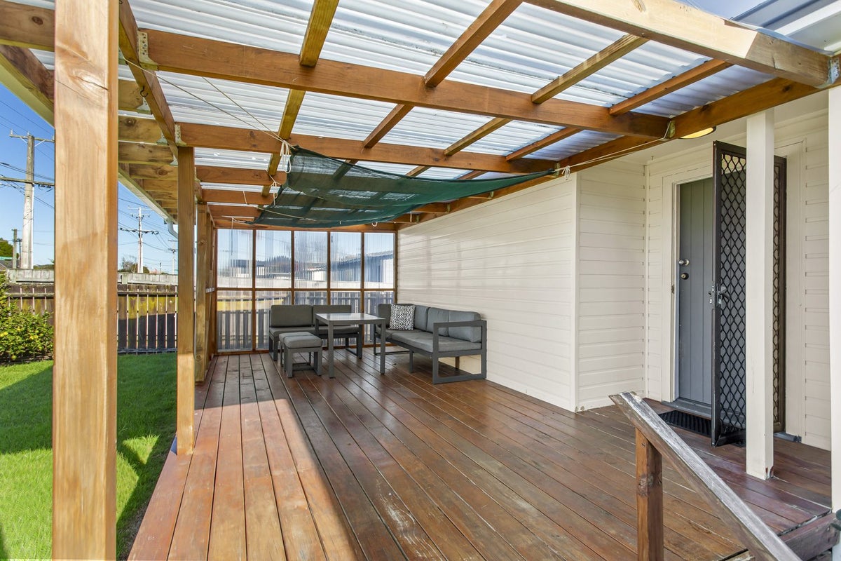 1/27 Caspar Road, Papatoetoe, Manukau City, Auckland - Carousel 2