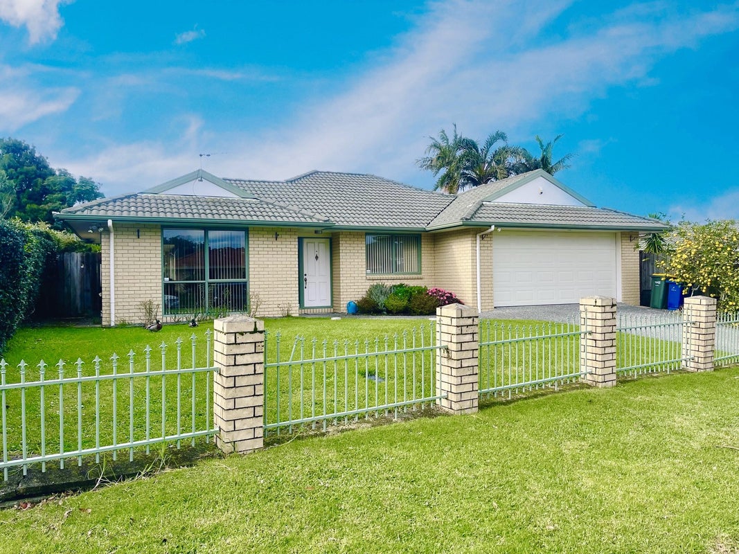 10 Swanson Oaks, Swanson, Auckland - Carousel 1