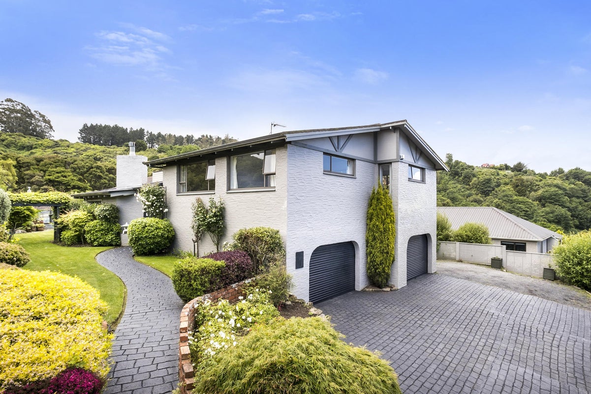 108 Glenross Street, Glenross, Dunedin - Carousel 1