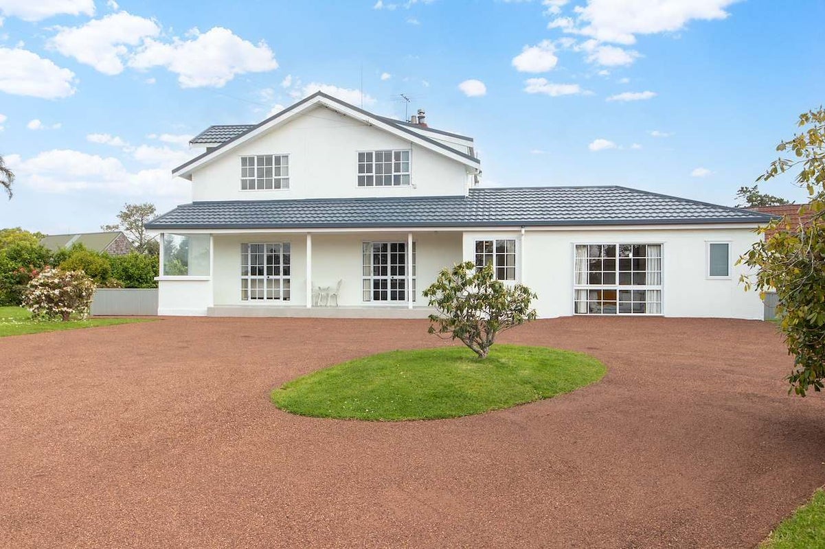5 Pohutukawa Road, Whenuapai, Auckland - Carousel 2
