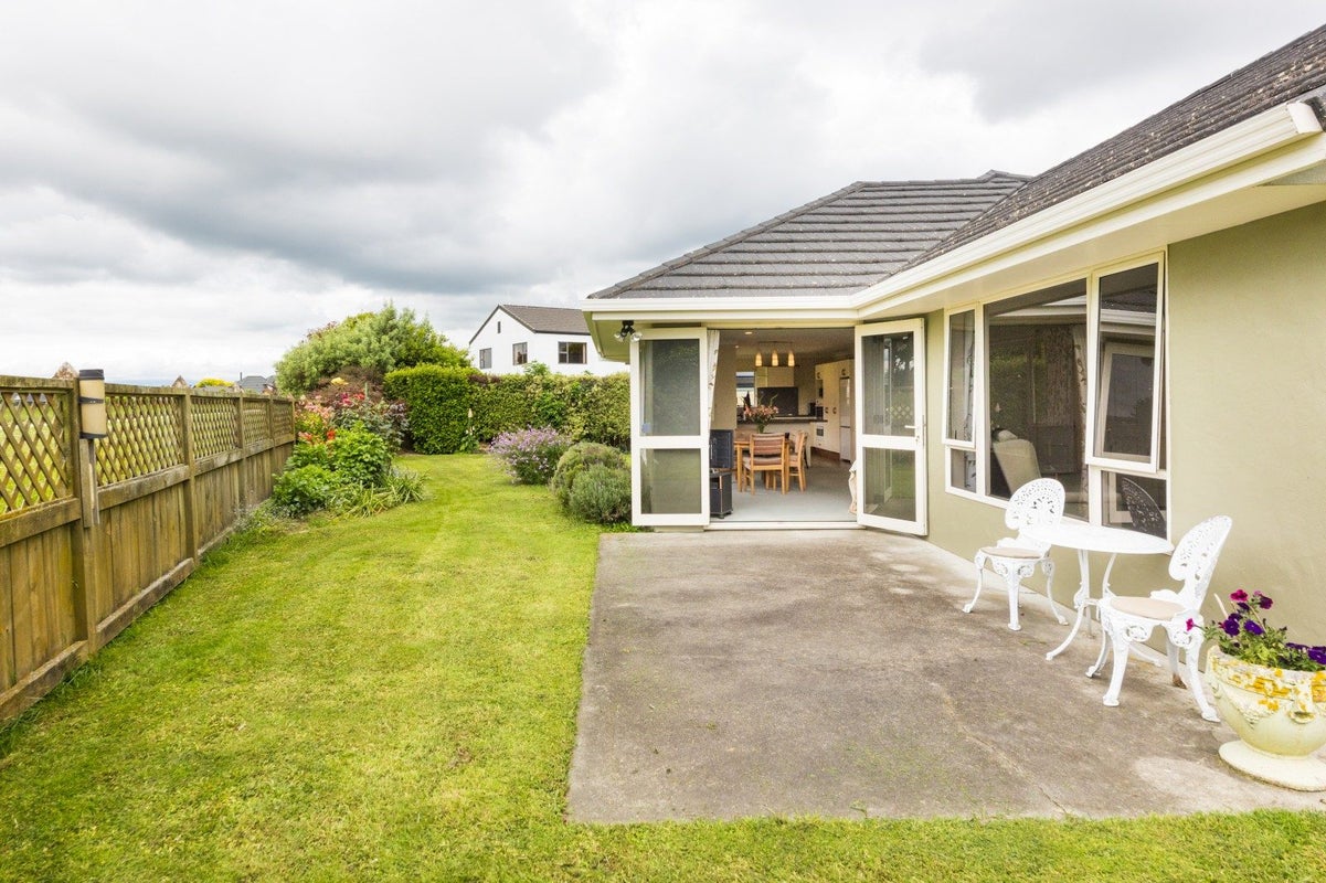 34 Washington Parade, Milson, Palmerston North - Carousel 2