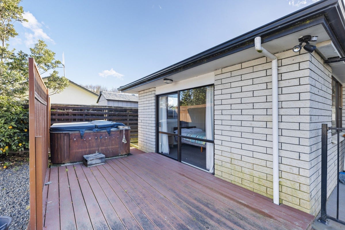 108 Benmore Avenue, Cloverlea, Palmerston North - Carousel 26