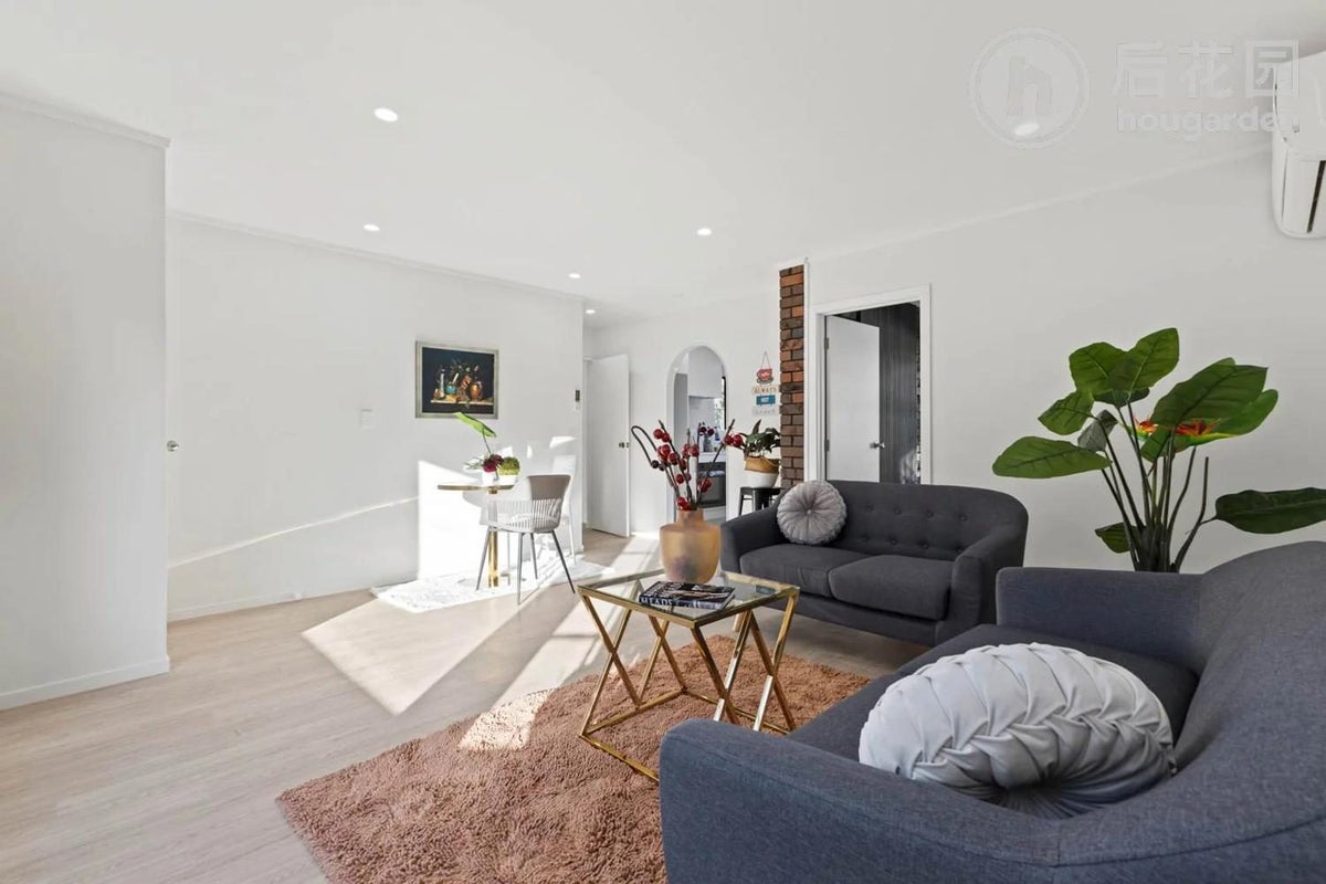 2/258 Great South RD, Takanini, Auckland - Carousel 1