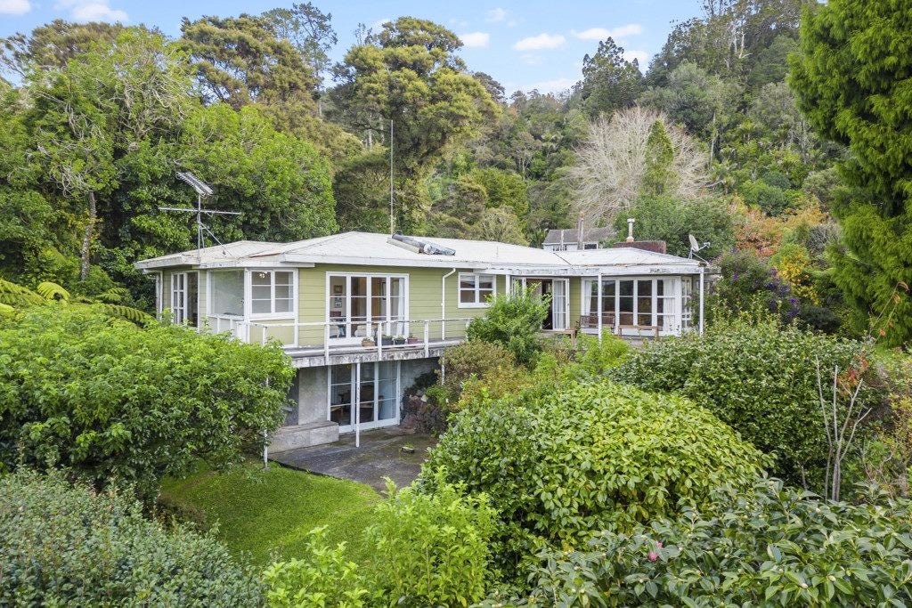 163 Konini Road, Titirangi, Auckland - Carousel 1