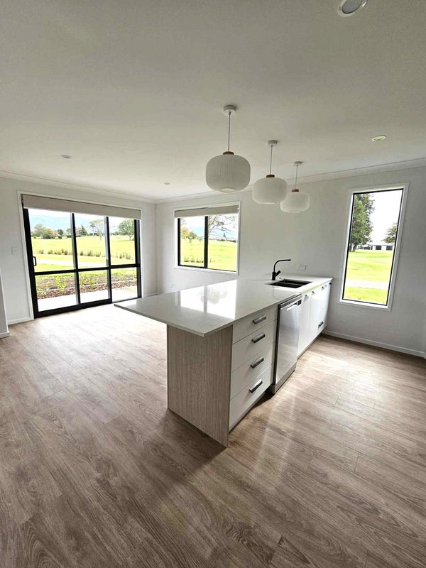16 Prestwick Lane, Katikati, Aongatete - Carousel 1