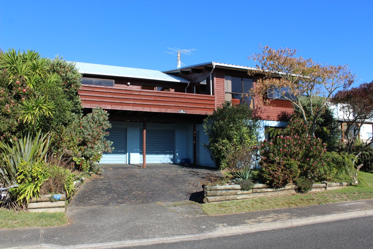 67 Selwyn Street, Pohara - Carousel 2