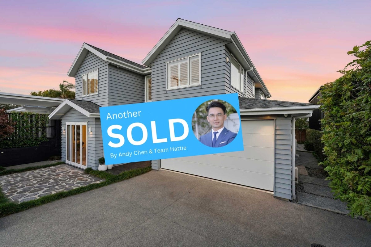 17A Lake Pupuke Drive, Takapuna, Auckland - Carousel 1