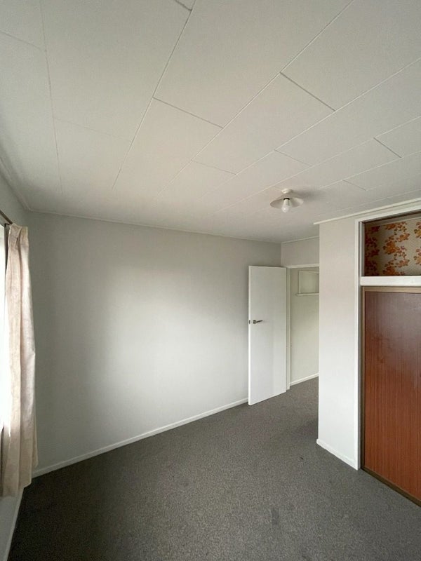 7 Catherine Street, Caversham, Dunedin - Carousel 10