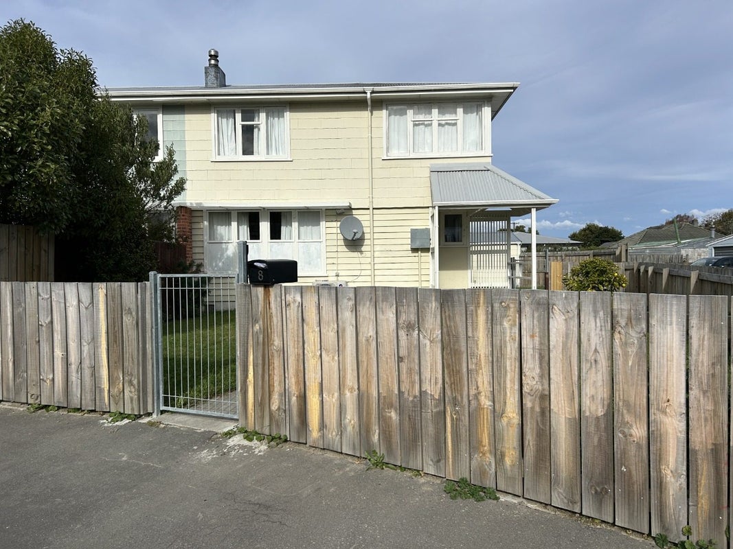 8 Dix Crescent, Riversdale, Blenheim - Carousel 1