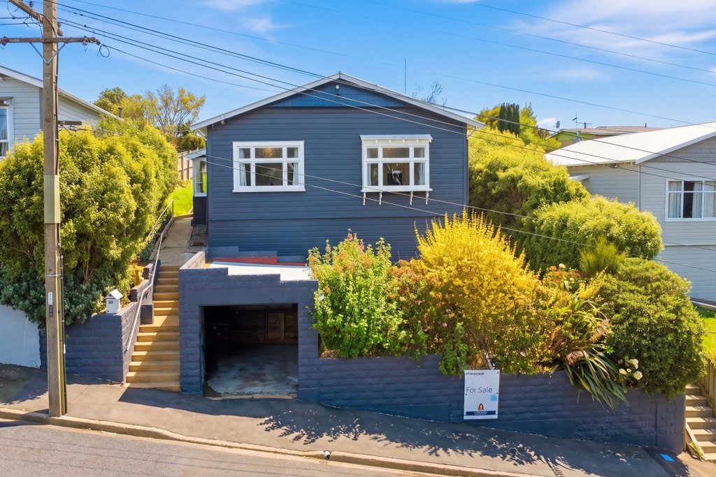 38 Bernard Street, Kenmure, Dunedin, Otago - Carousel 1