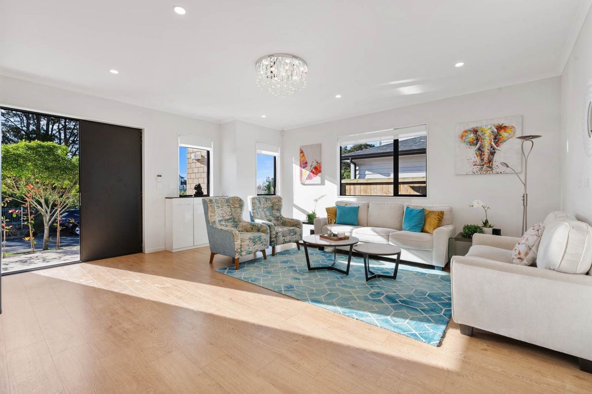 4 Koromeke Street, Flat Bush, Auckland - Carousel 2