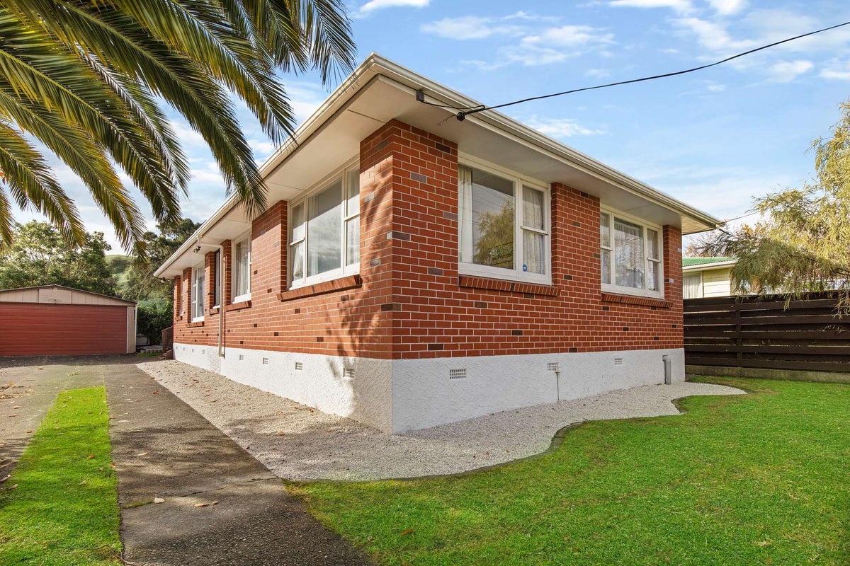 145 No 3 Line, Whanganui East, Whanganui - Carousel 1