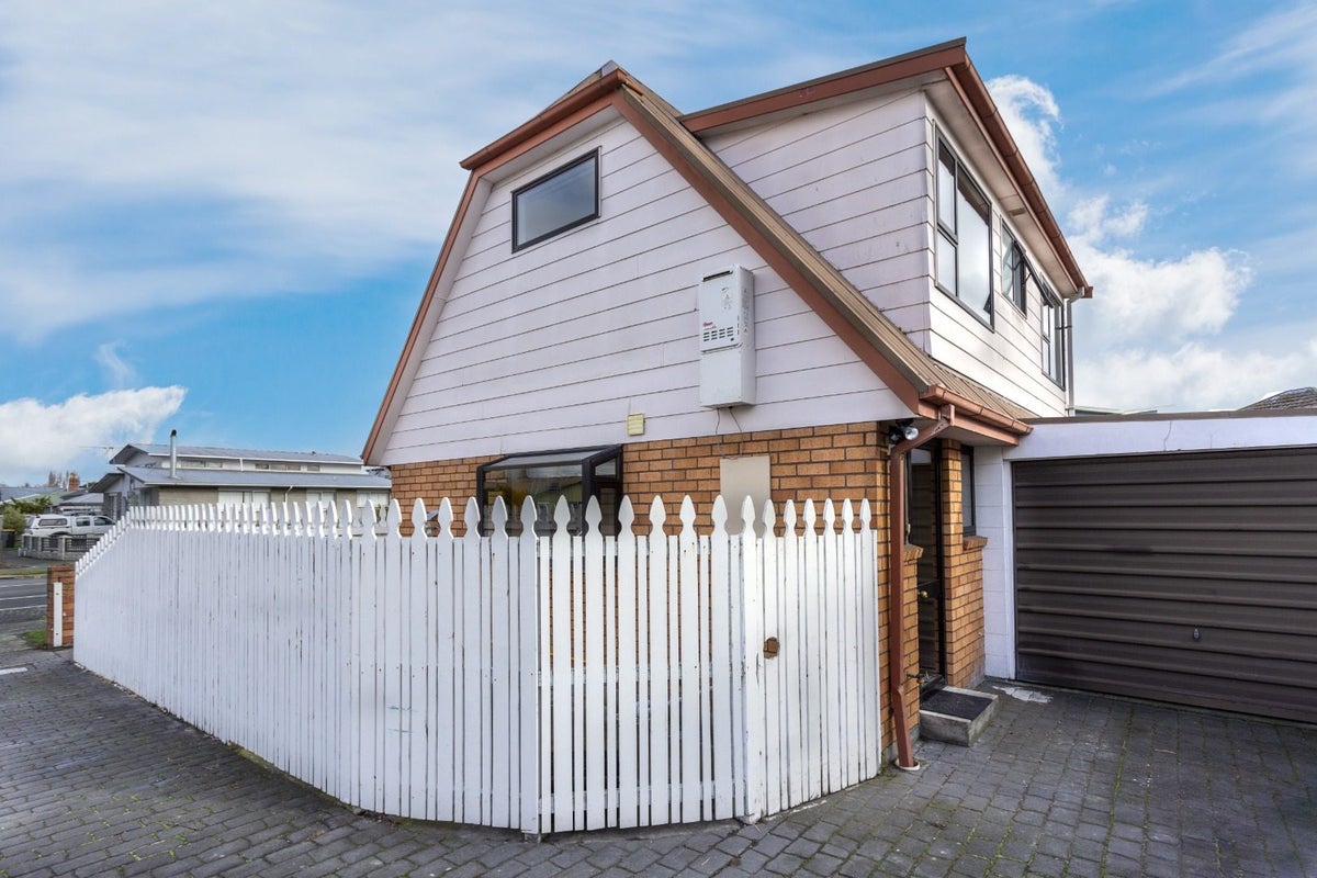 1/60 Strickland Street, Sydenham, Christchurch - Carousel 15