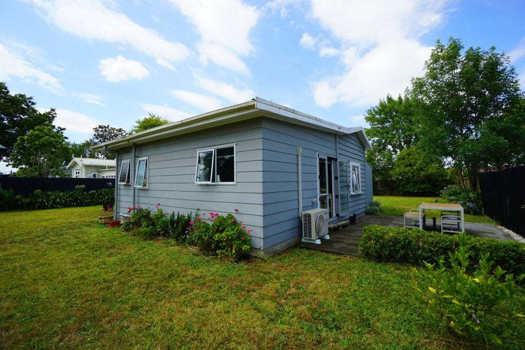 21 Marshall Street, Fairfield, Hamilton - Carousel 1