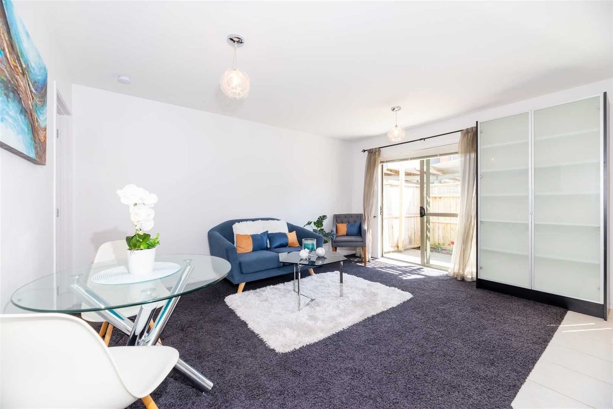 63A/21 Hunters Park Drive, Three Kings, Auckland - Carousel 2