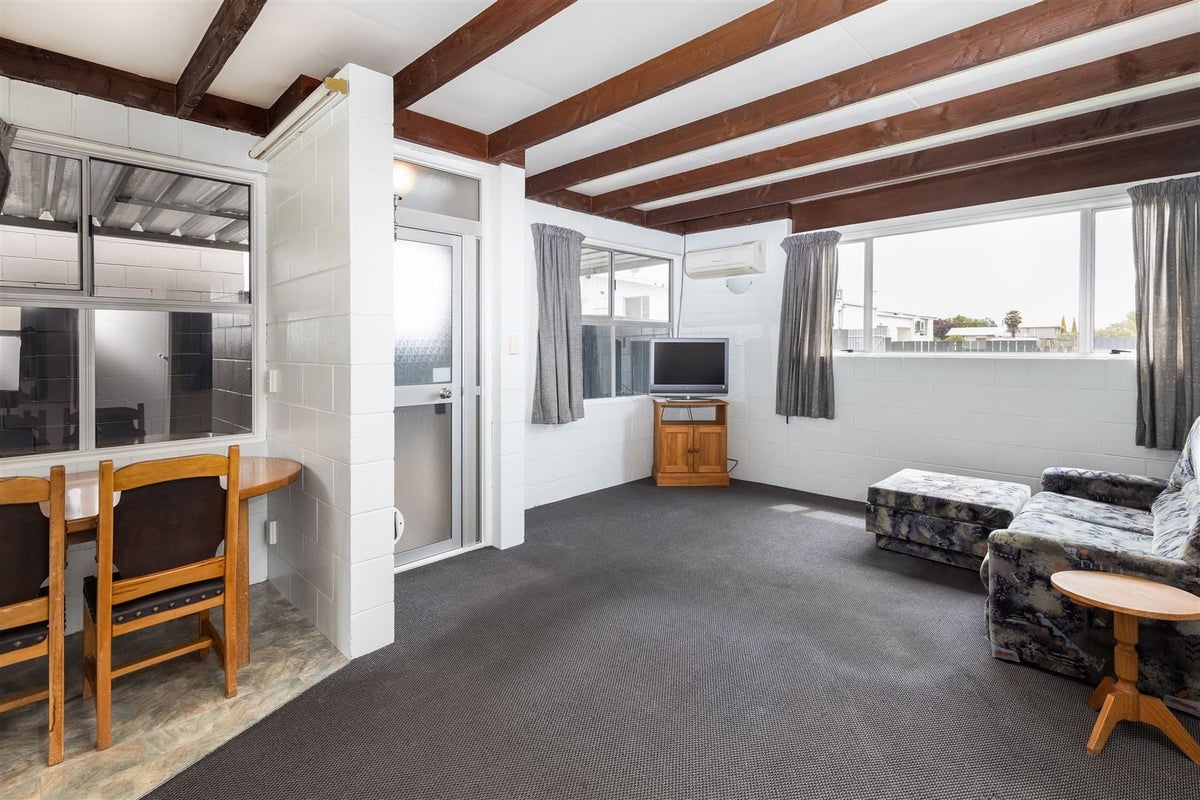 3/194 SCOTT ST, Redwoodtown, BLENHEIM - Carousel 2