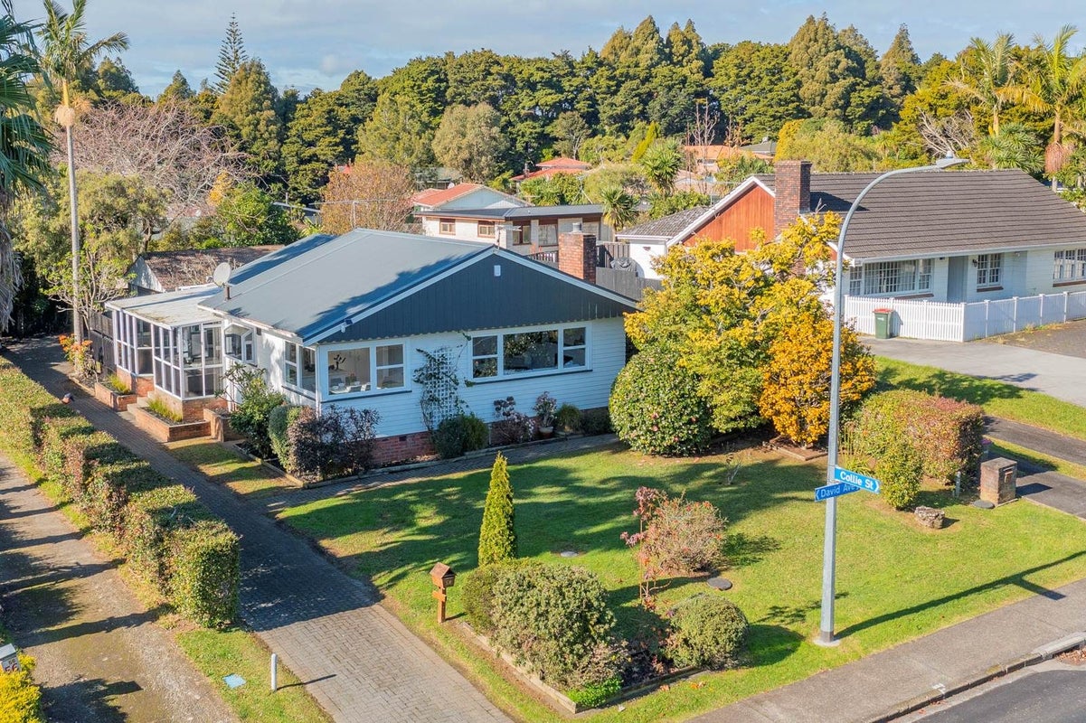 58 David Avenue, Hill Park, Manukau City, Auckland - Carousel 1