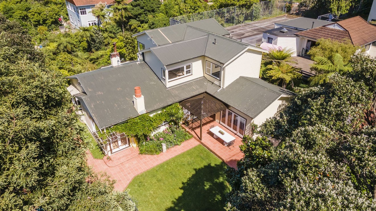 25 Tirohanga Road, Tirohanga, Lower Hutt - Carousel 2