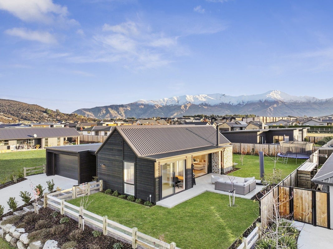 21 Rua Street, Albert Town, Wanaka - Carousel 1