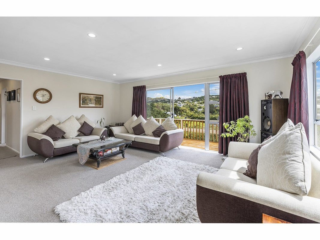 99 Helston Road, Paparangi, Wellington - Carousel 1