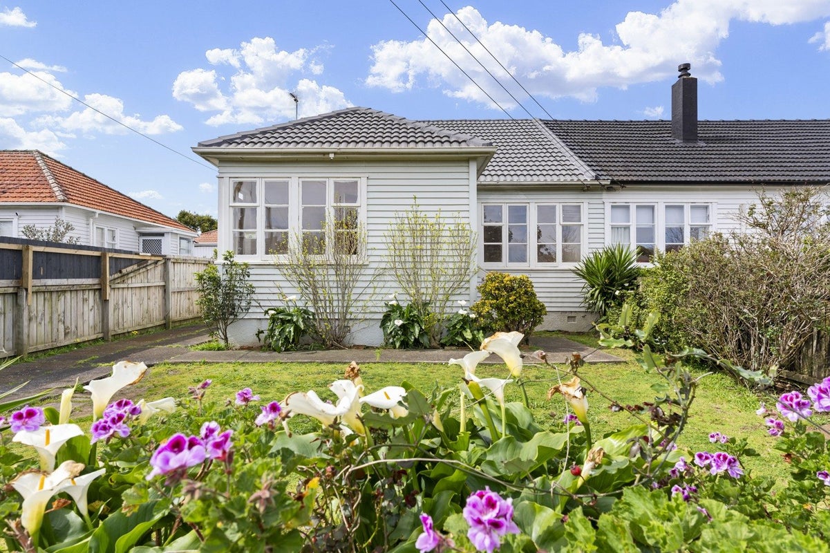 52 Albert Street, Otahuhu, Auckland - Carousel 1