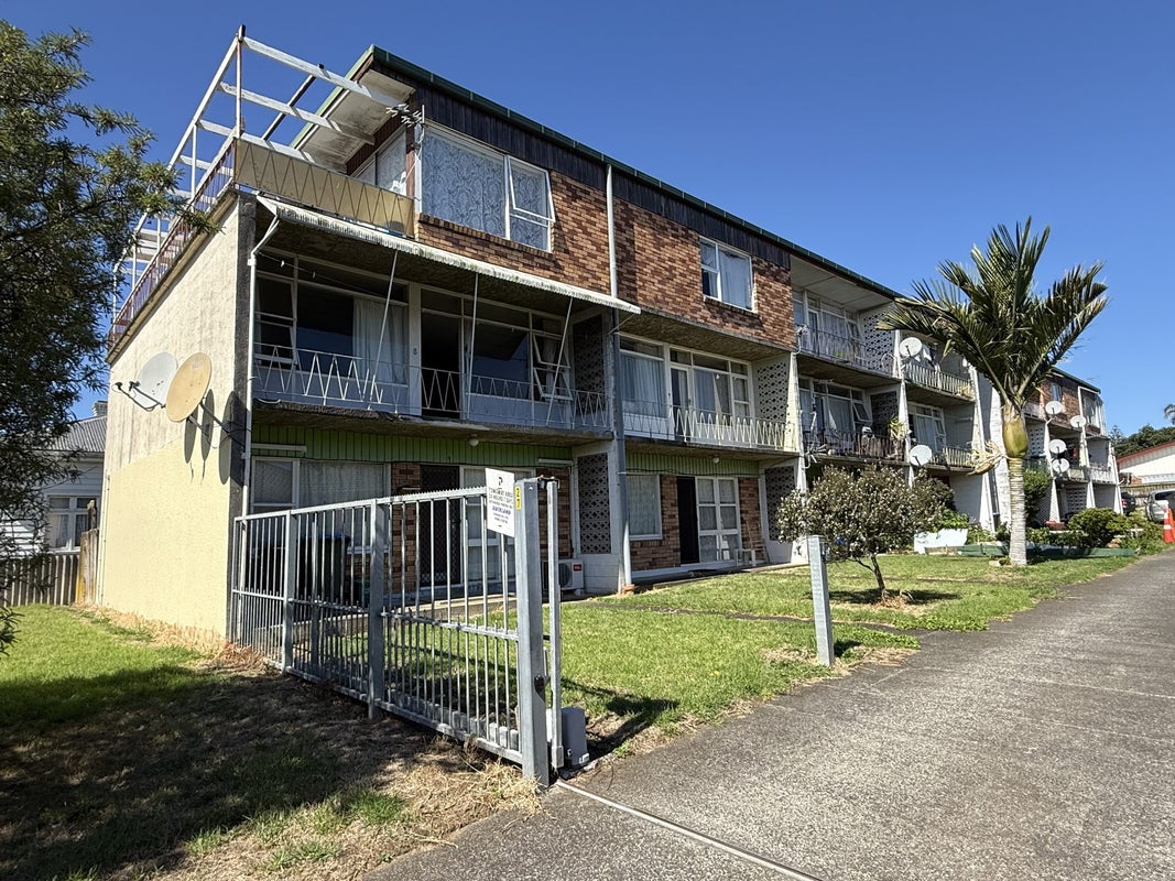 15/27 Avenue Road, Otahuhu, Auckland City, Auckland - Carousel 1