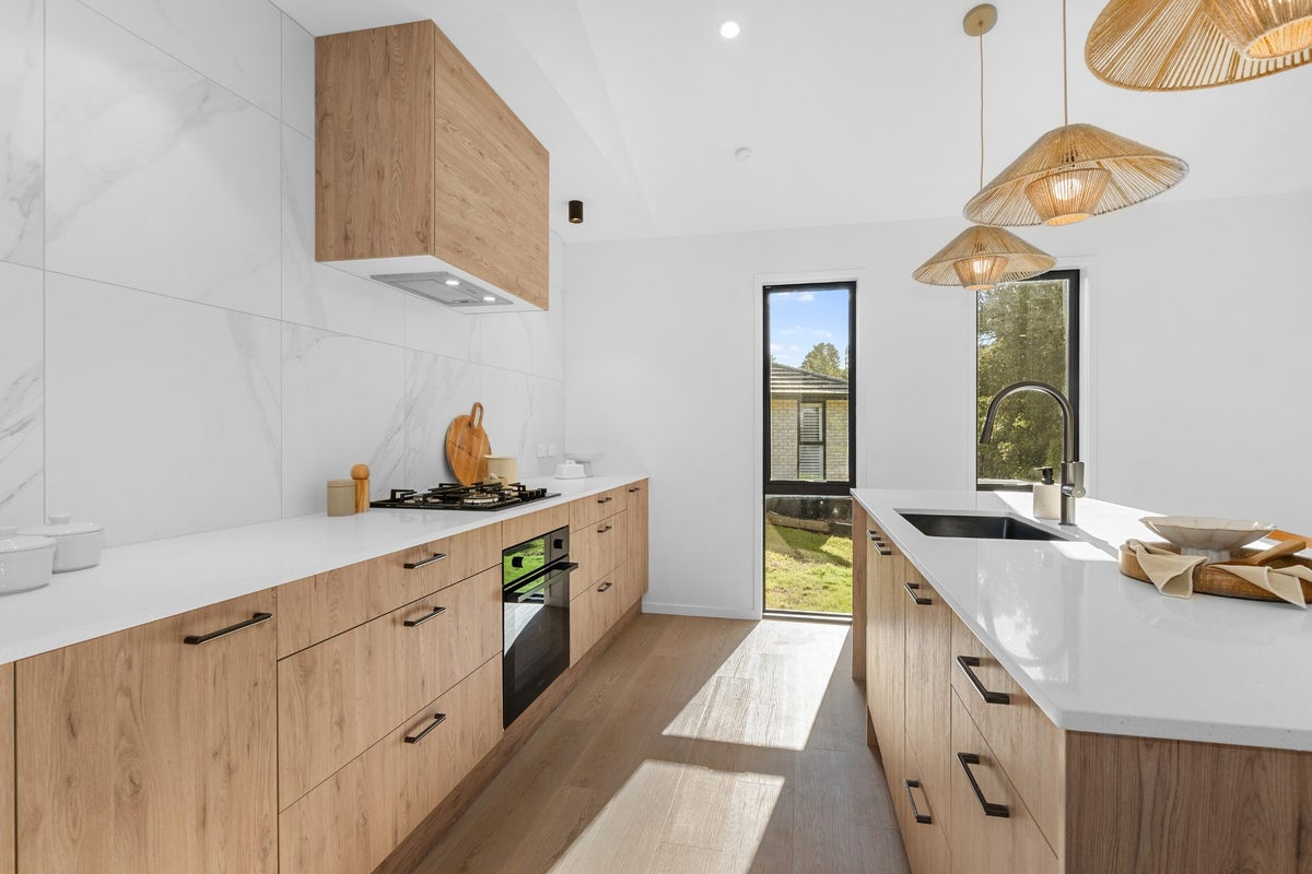 27 Tironui Drive, Maunu, Whangarei - Carousel 2
