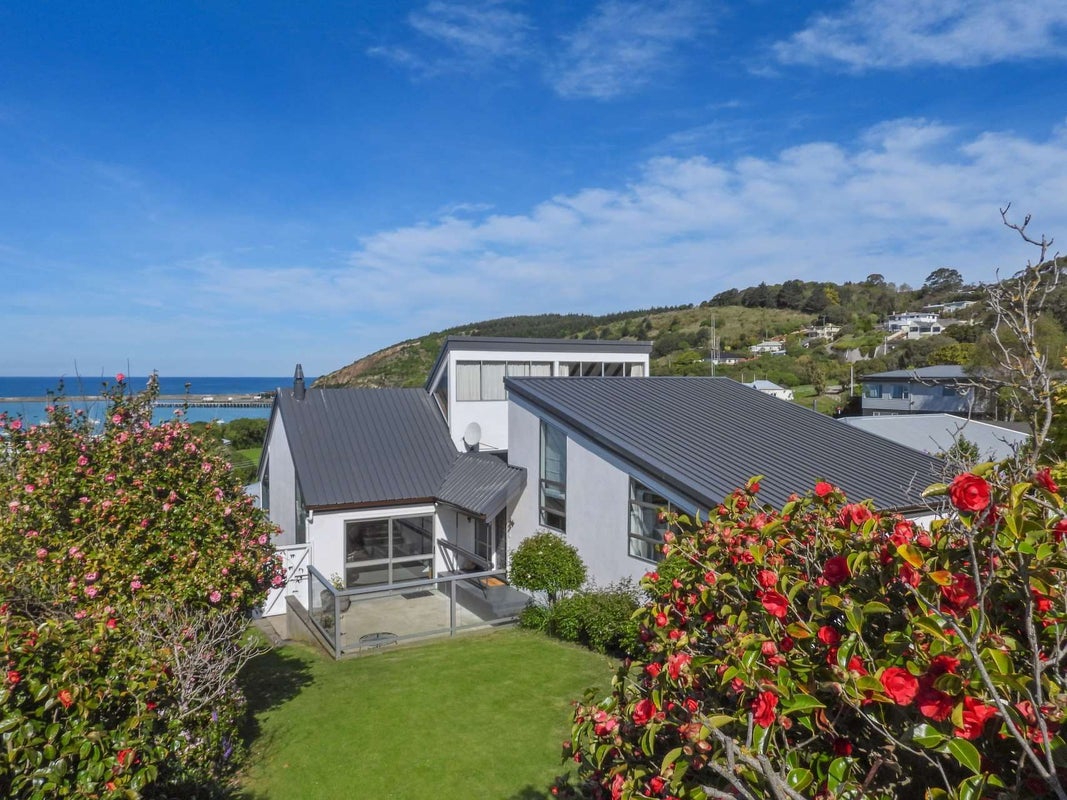 1 Arun Street, South Hill, Oamaru - Carousel 1