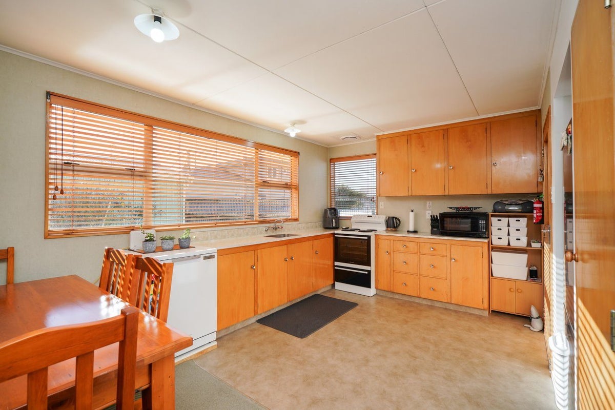 231 Princes Street, Strathern, Invercargill - Carousel 2