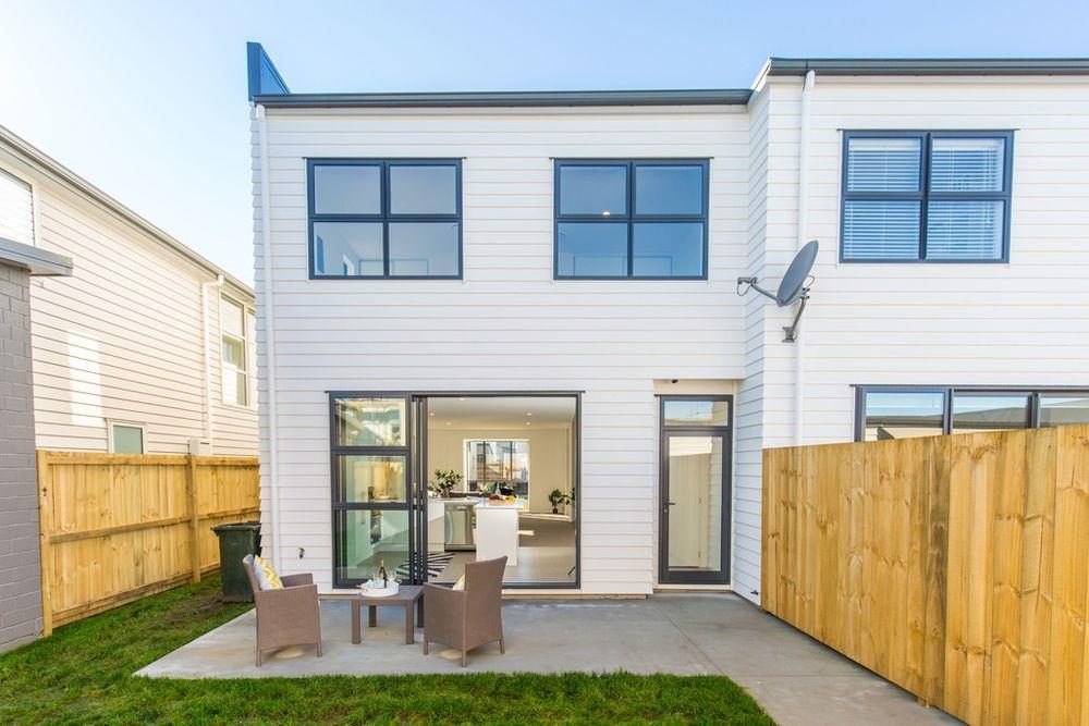 14 Hakaro Way, Takanini, Auckland - Carousel 1