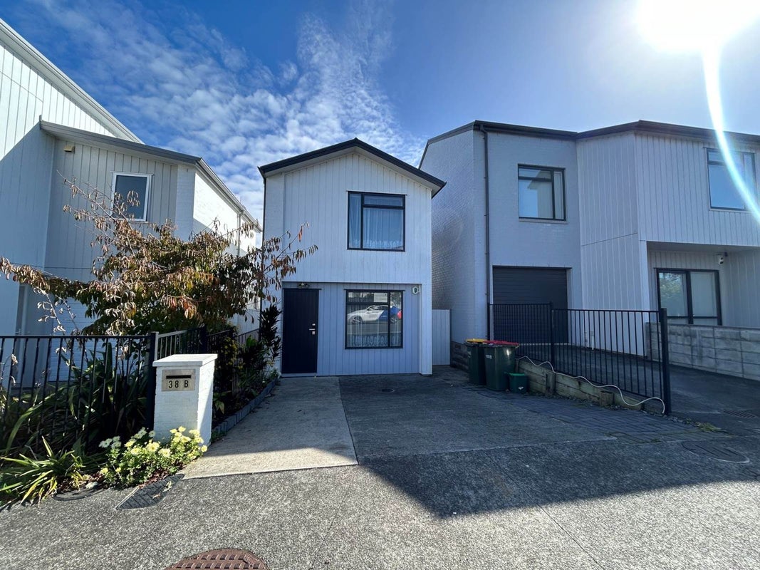 38B Sunnymead Road, Glen Innes, Auckland - Carousel 1