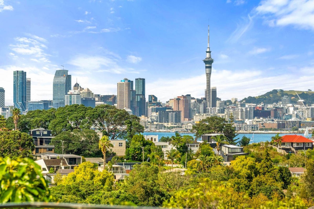 85 Exmouth Road, Northcote, Auckland - Carousel 2