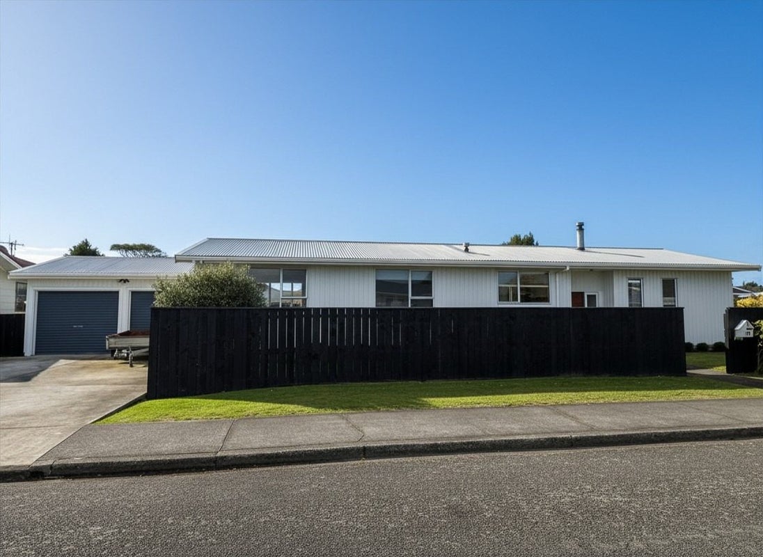 78 Donovan Road, Paraparaumu Beach, Paraparaumu - Carousel 2