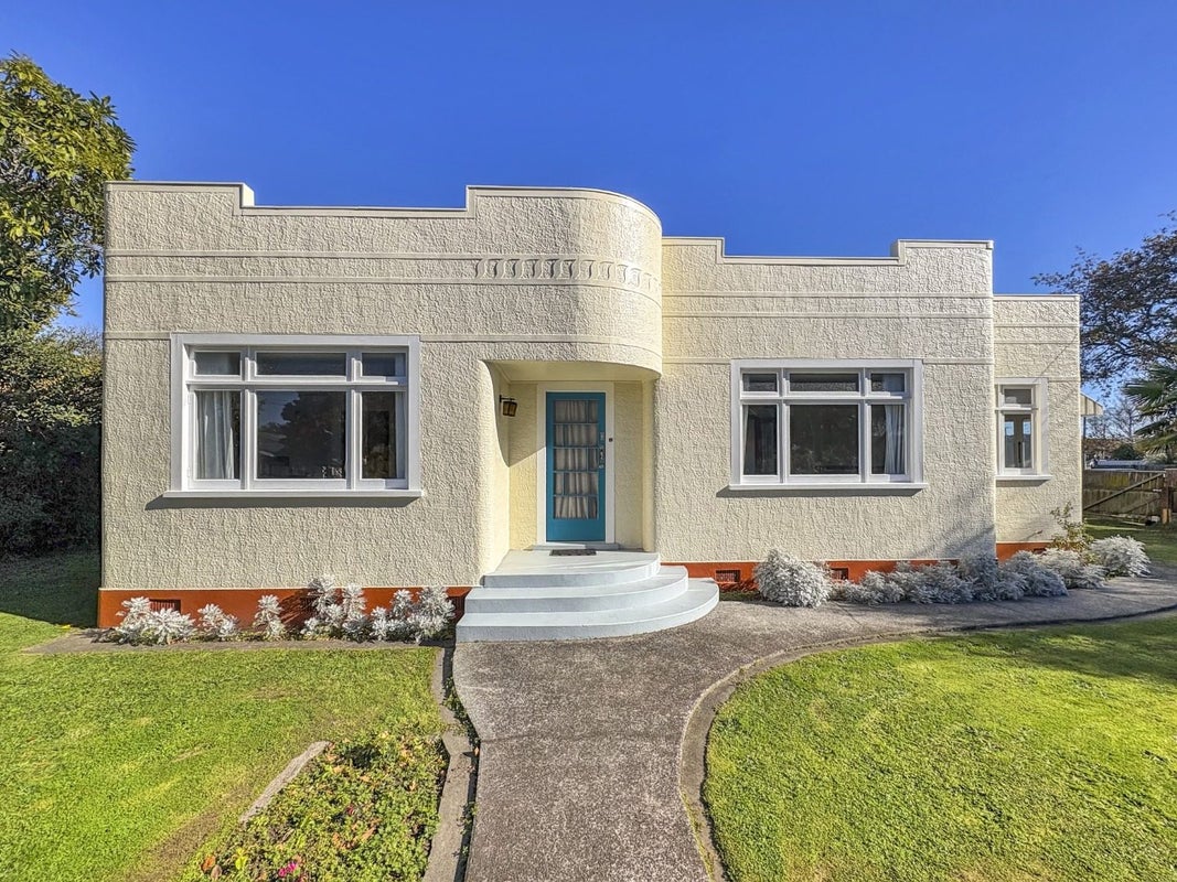 81 Moana Street, Whanganui East, Whanganui - Carousel 1