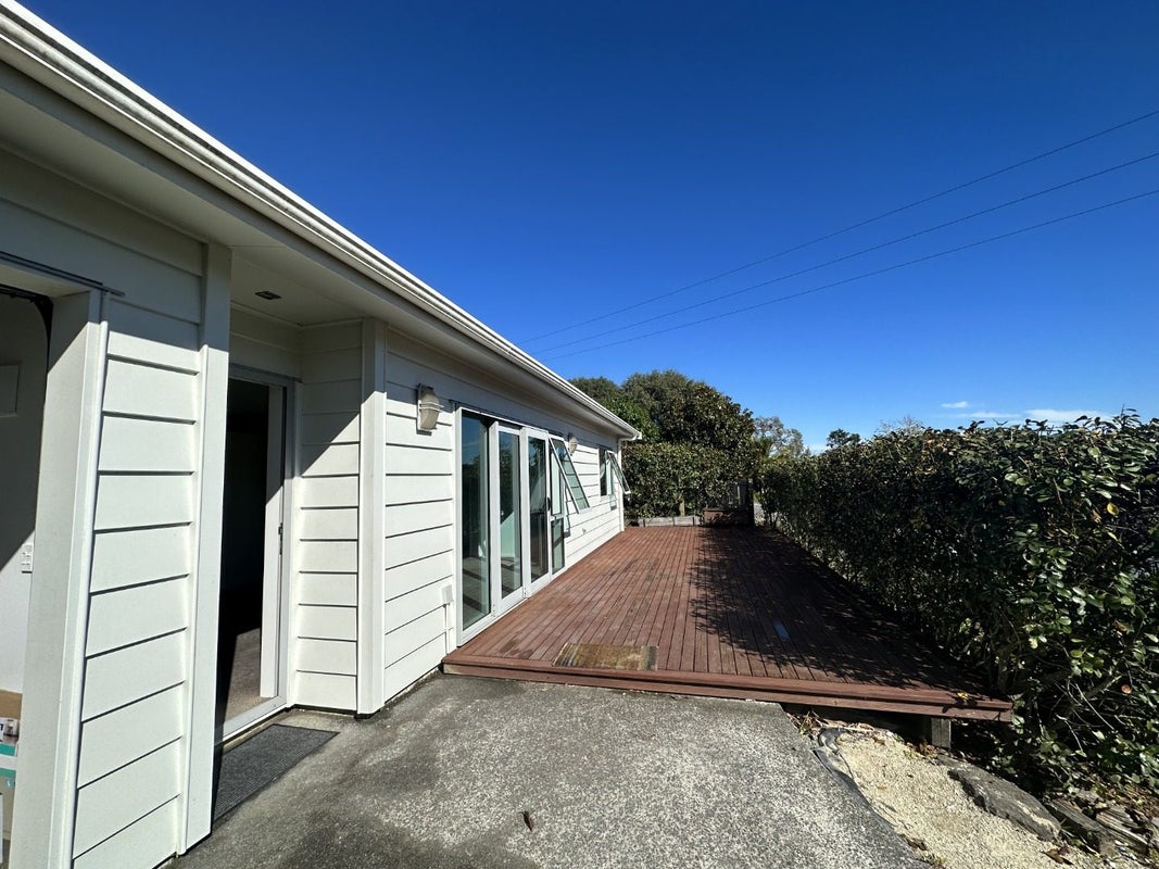 144 Kittiwake Drive, Schnapper Rock, Auckland - Carousel 2