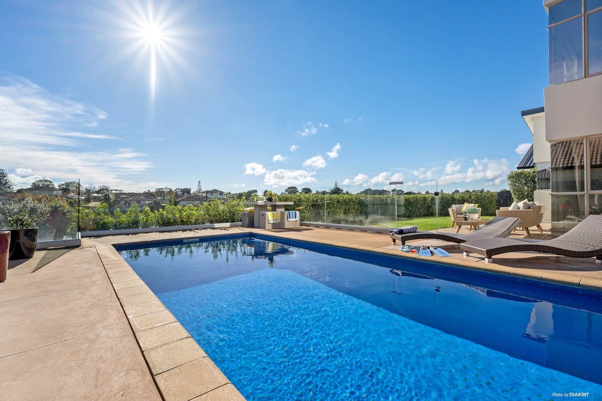 57 Pine Harbour Parade, Beachlands, Auckland - Carousel 1