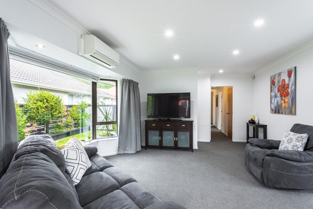 2/15 Riverside Drive, WAIWHETU, LOWER HUTT - Carousel 2