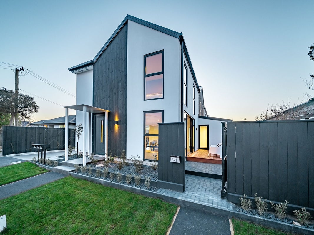 1/3 Humboldt Street, Sydenham, Christchurch - Carousel 1