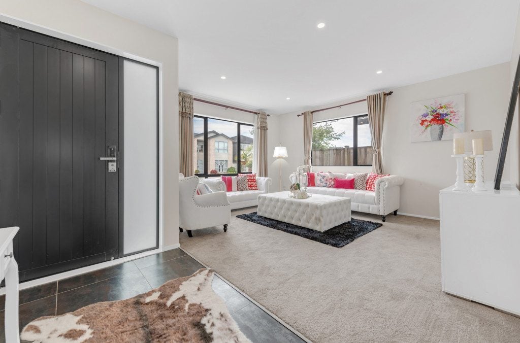30 Rosewell Crescent, Flat Bush, Auckland - Carousel 2