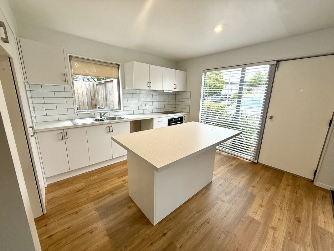 5/340 Lincoln Road, Addington, Christchurch - Carousel 1
