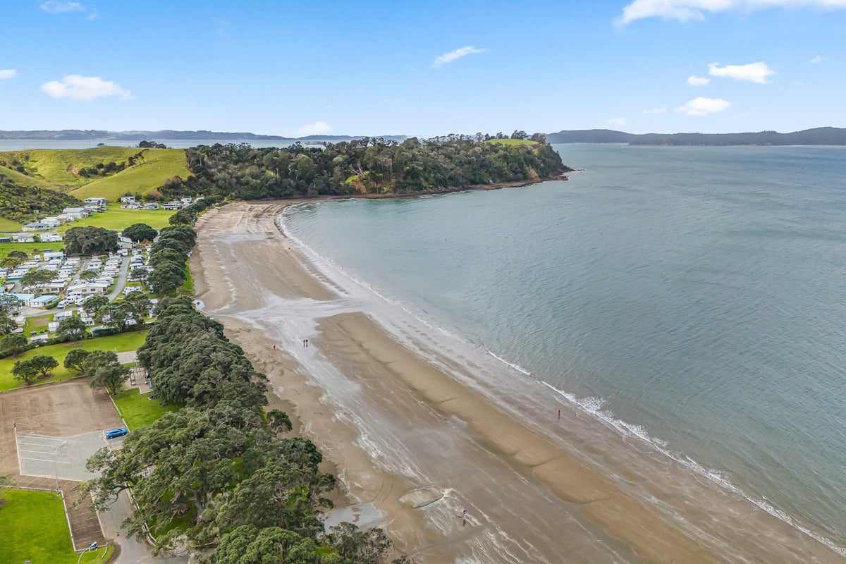 1/11 Jackson Crescent, Mahurangi East, Warkworth - Carousel 31