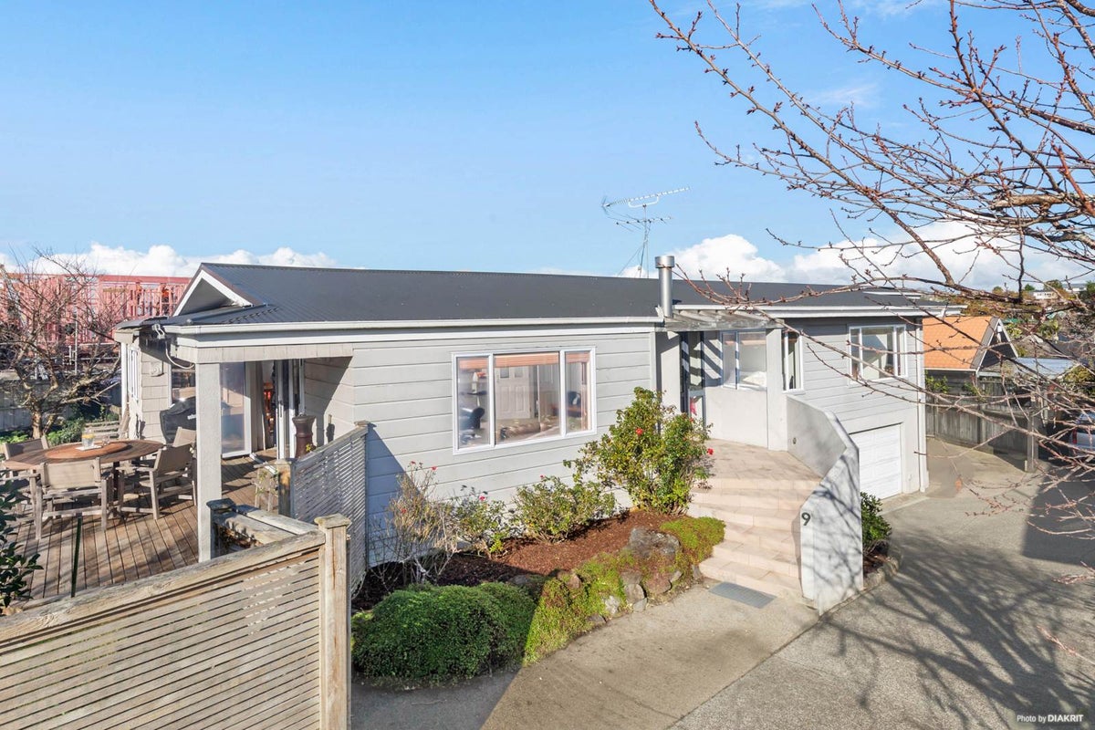 9 Wendover Road, Glendowie, Auckland - Carousel 1