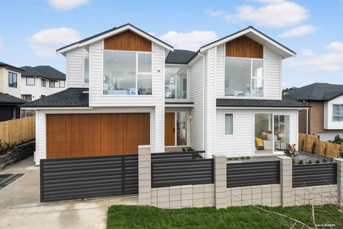 30 Lagonda Rise, Oteha, Auckland - Carousel 1