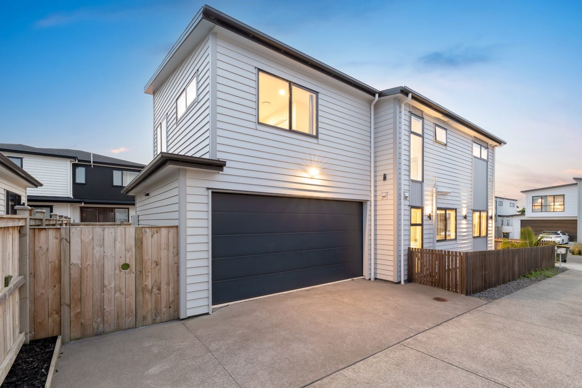 7 Rapunga Drive, Hobsonville, Auckland - Carousel 2